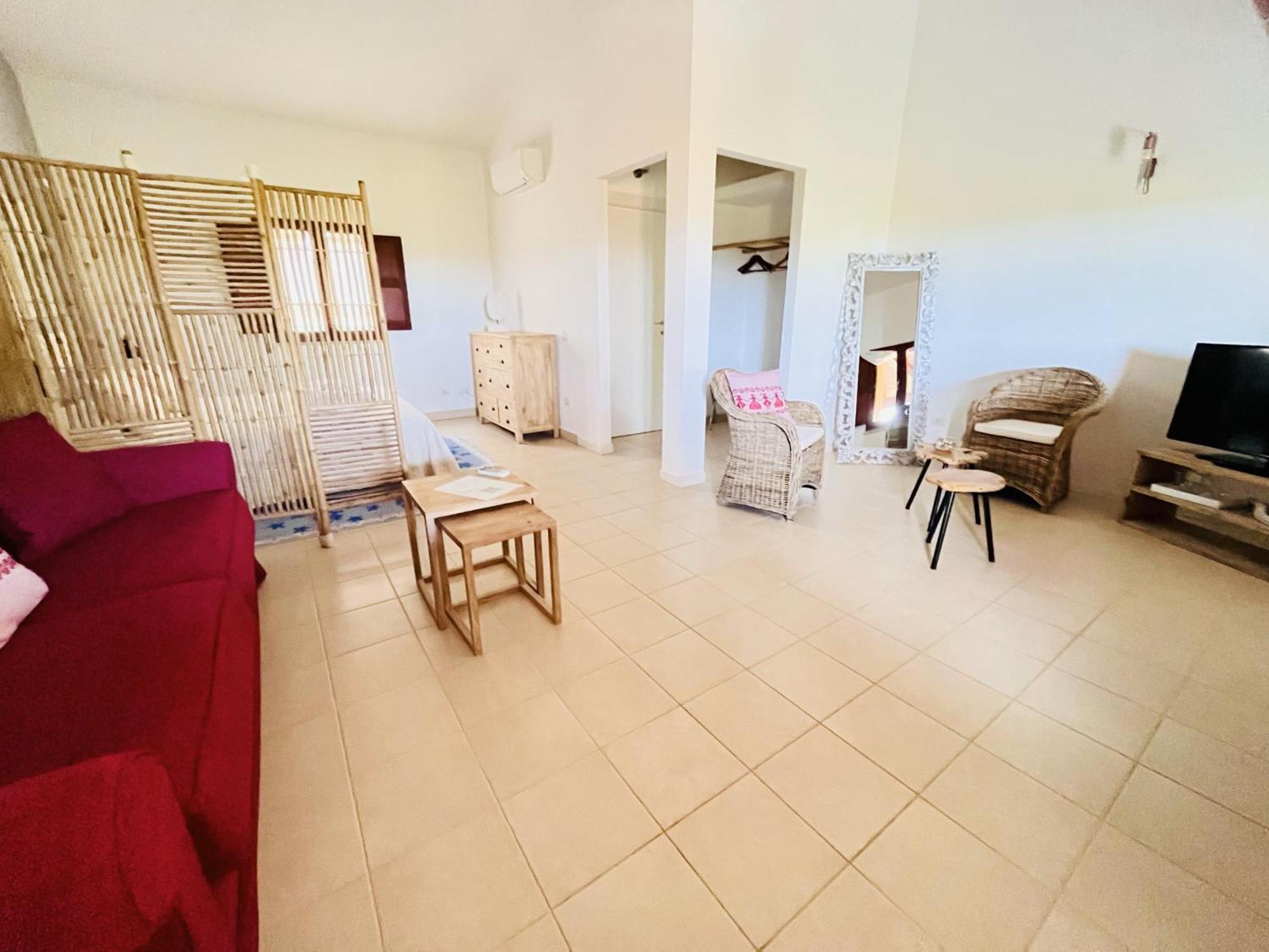 Casagliana Suite Resort Olbia Phòng bức ảnh