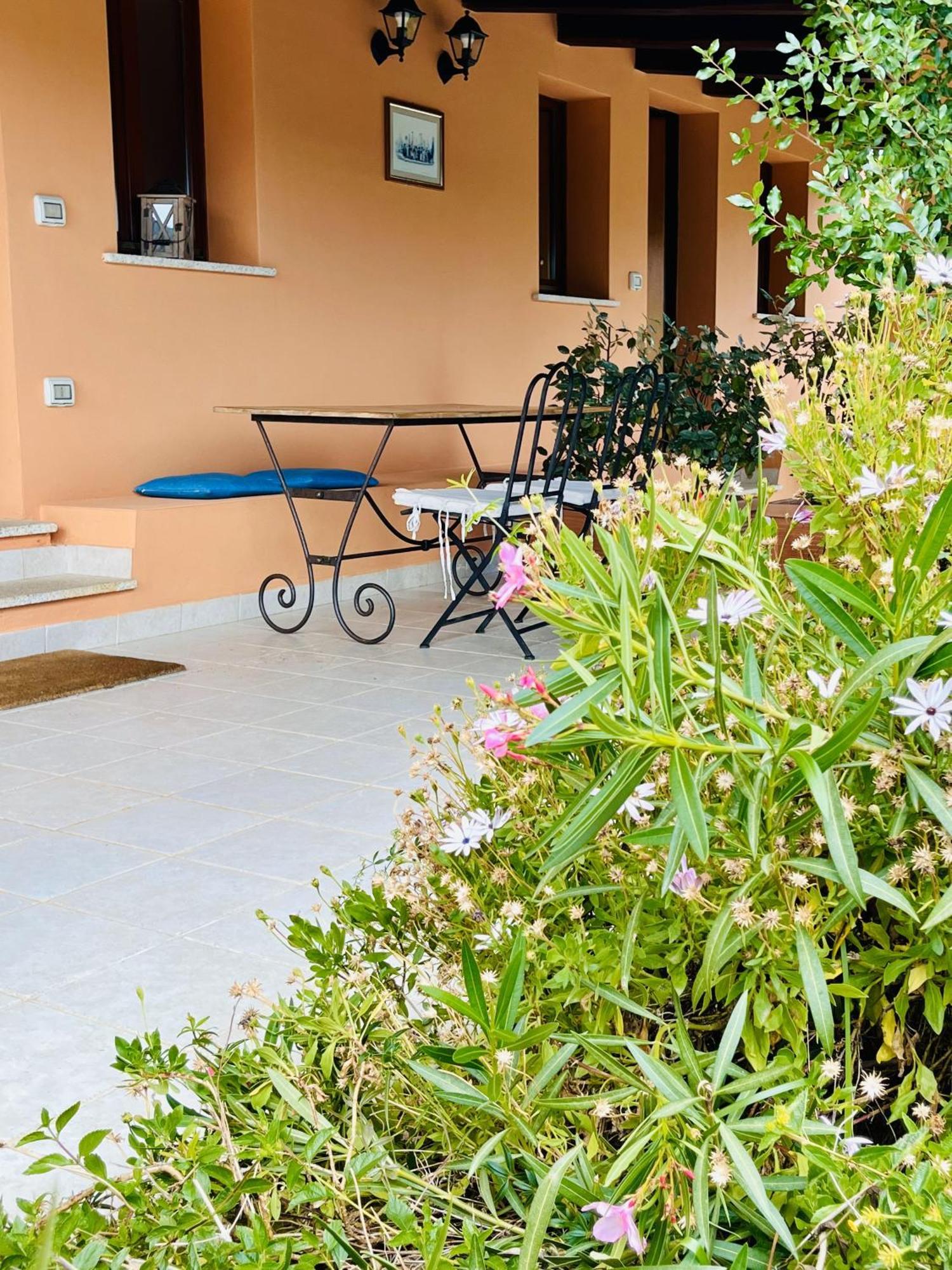 Casagliana Suite Resort Olbia Phòng bức ảnh